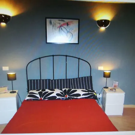 Les Fleurs Apartment *